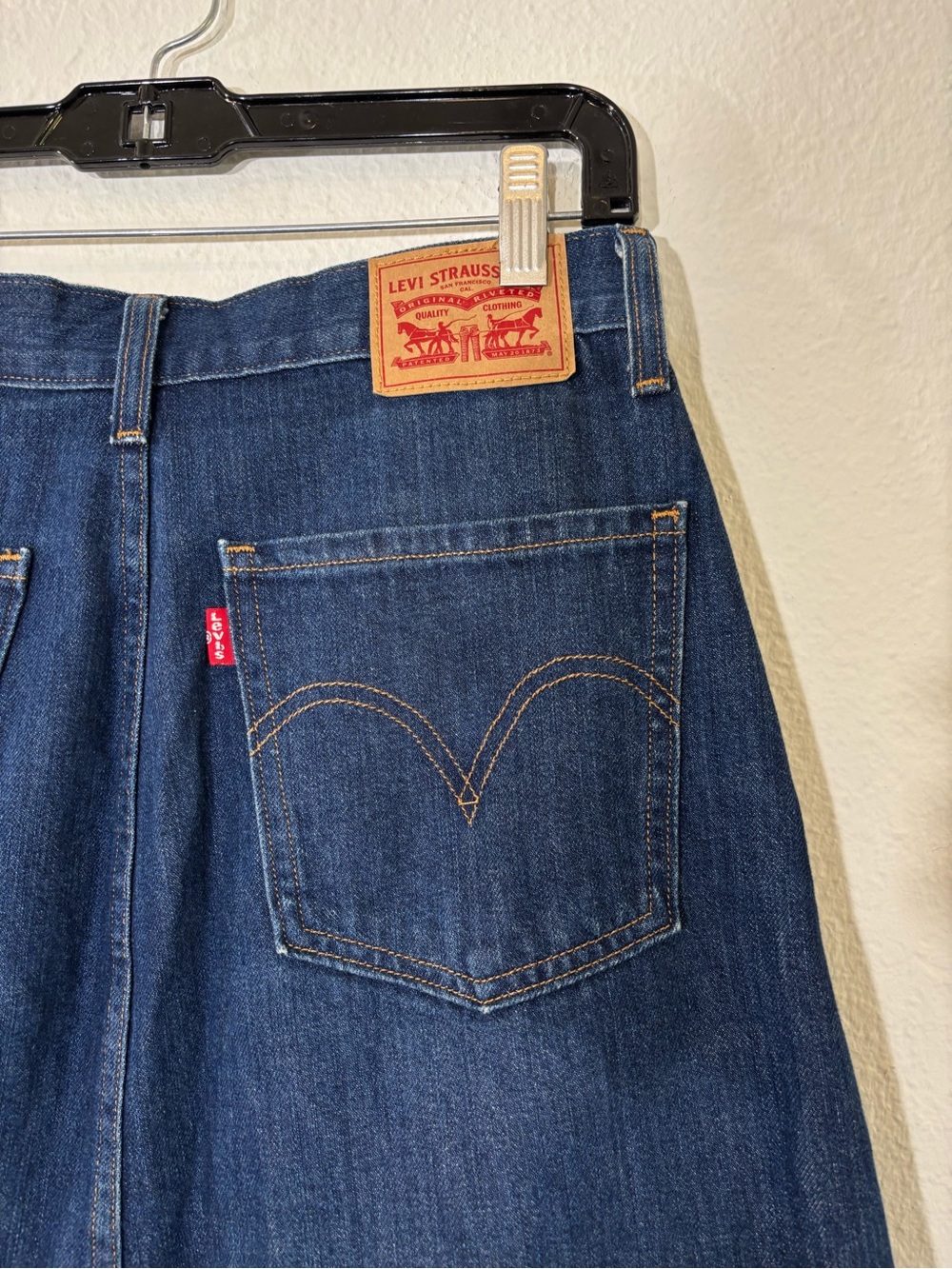 Levi’s Blue Denim Button Front A-Line Midi Skirt Size 27 - Picture 10 of 13